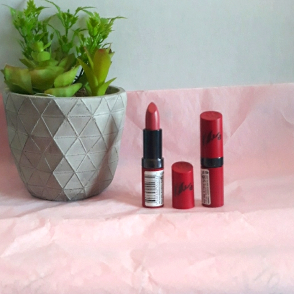 RIMMEL LONDON KATE♡ LIPSTICK